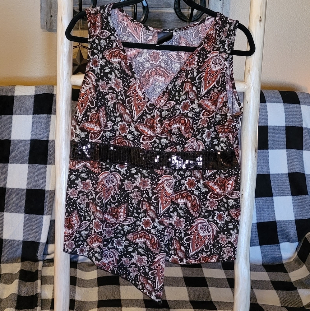 Womens tank blouse with detail